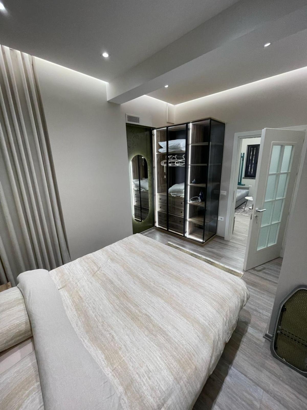 Rentroom Ajan Appartement Pogradec